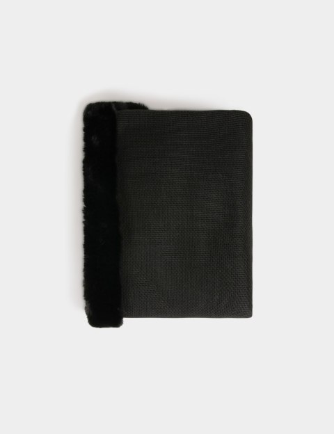 Morgan Ponczo 5CAPOU NOIR